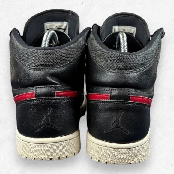 Air Jordan 1 Retro High Rare Air Black Red 332550-012 Men 11.5 Velcro Patches main image 8